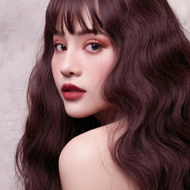 Cô gái Quảng Nam quyến rũ dũng cảm ngược dòng phán xét - 2 Cô gái Quảng Nam quyến rũ dũng cảm ngược dòng phán xét - 2