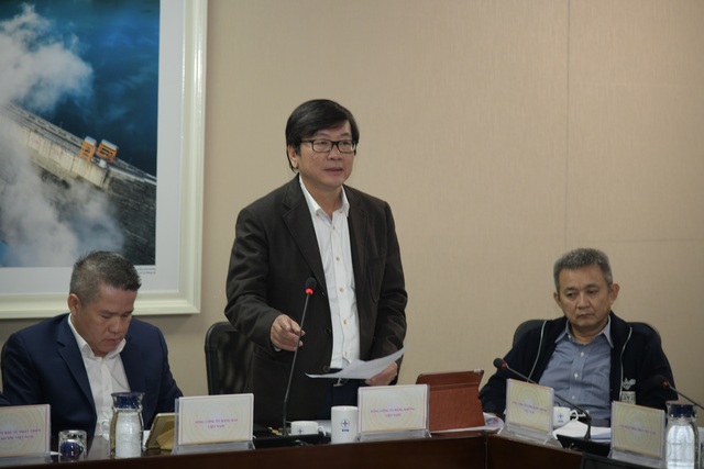 Doanh nghiệp “khóc thét” vì phải gửi tiền ngân hàng để... “ngồi chơi”! - 2 Doanh nghiệp “khóc thét” vì phải gửi tiền ngân hàng để... “ngồi chơi”! - 2