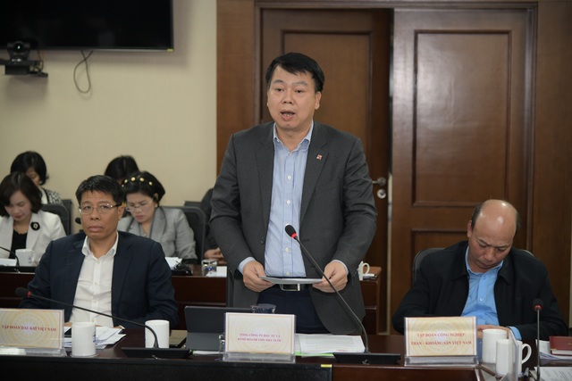 Doanh nghiệp “khóc thét” vì phải gửi tiền ngân hàng để... “ngồi chơi”! - 1 Doanh nghiệp “khóc thét” vì phải gửi tiền ngân hàng để... “ngồi chơi”! - 1