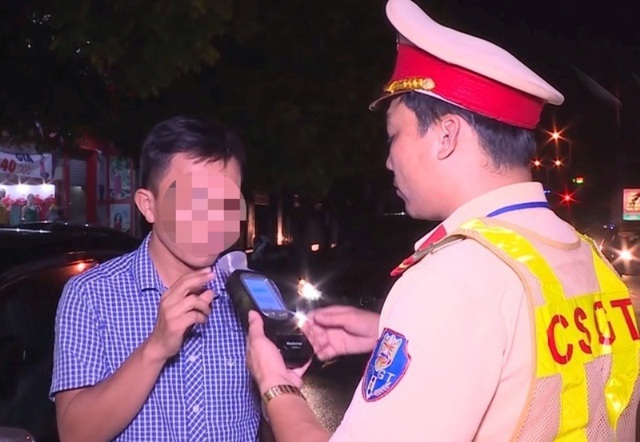 Thanh Hóa: Một tháng “thổi” hơn 3,2 tỷ đồng vì nồng độ cồn - 1 Thanh Hóa: Một tháng “thổi” hơn 3,2 tỷ đồng vì nồng độ cồn - 1