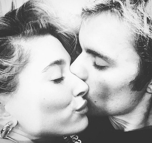 Hailey Bieber tiết lộ về cuộc sống vợ chồng - 3