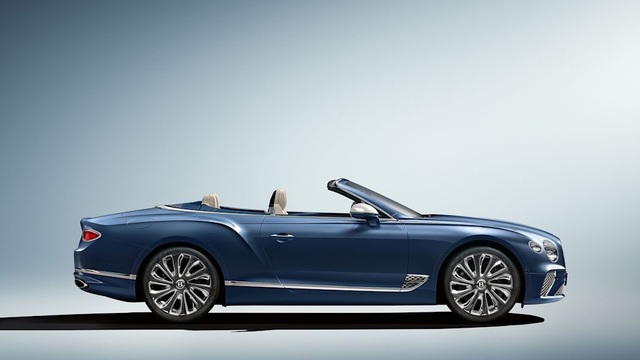 Bentley Continental GT Mulliner Convertible gây chú ý bằng sự cầu kỳ - 1