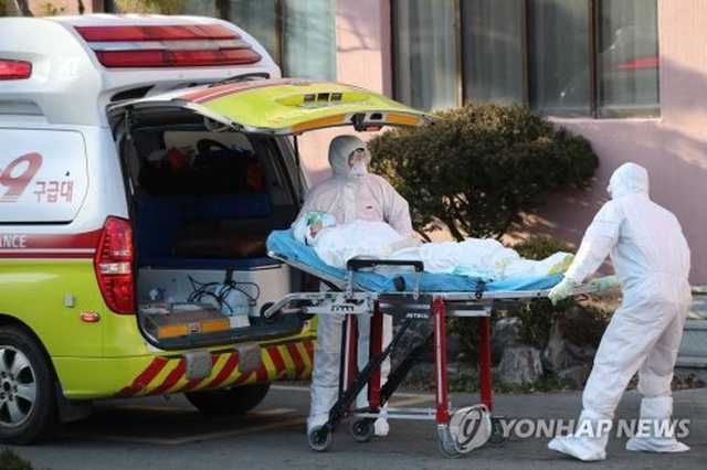 Hàn Quốc: Daegu quá tải, bệnh nhân chết tại nhà vì không có giường bệnh - 1