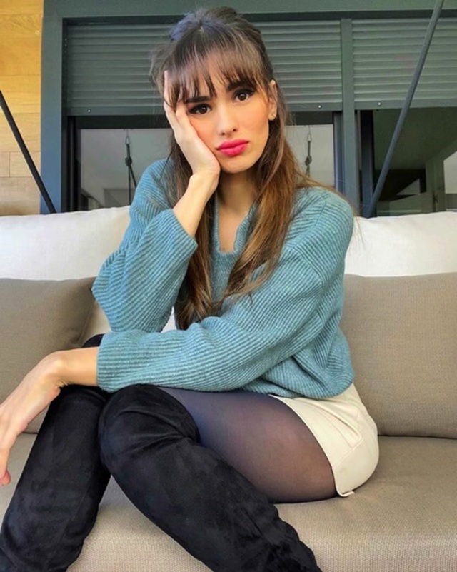 Ngắm cô bạn gái xinh đẹp bốc lửa của Isco - 3