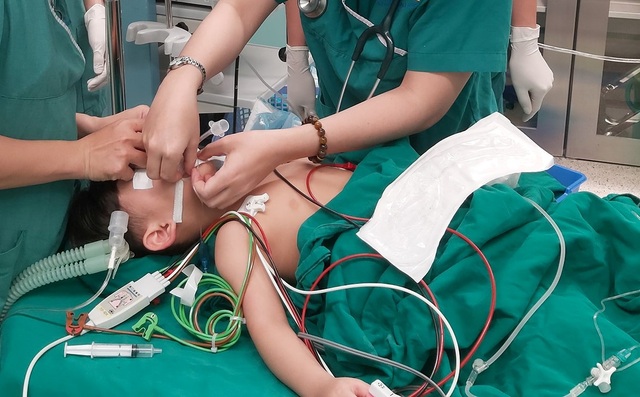 Hàng loạt tai nạn thương tâm khi trẻ nghỉ học tránh dịch Covid - 2 Hàng loạt tai nạn thương tâm khi trẻ nghỉ học tránh dịch Covid - 2