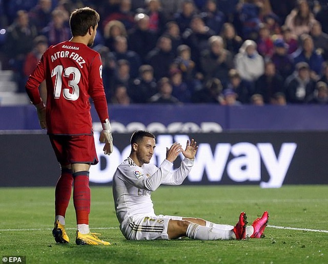 Thua sốc Levante, Real Madrid mất ngôi đầu bảng - 4 Thua sốc Levante, Real Madrid mất ngôi đầu bảng - 4