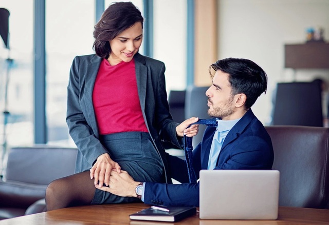 Nghĩ vợ ngoại tình, tôi cặp với gái trẻ ở cơ quan - 1