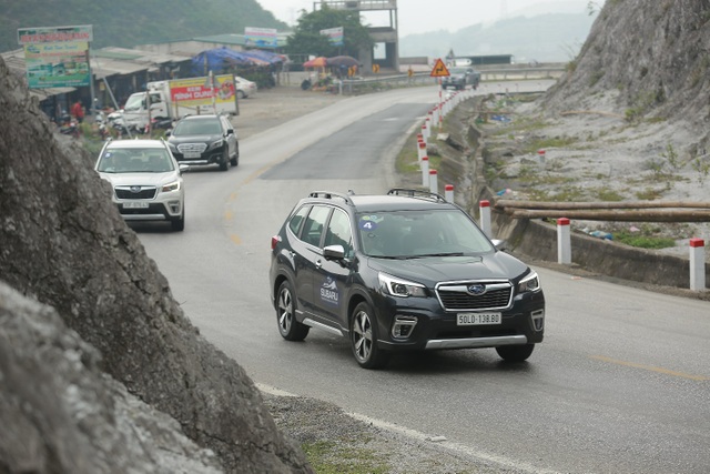 Subaru Forester - Giá chỉ hơn 900  triệu đồng để chinh phục thị trường - 1