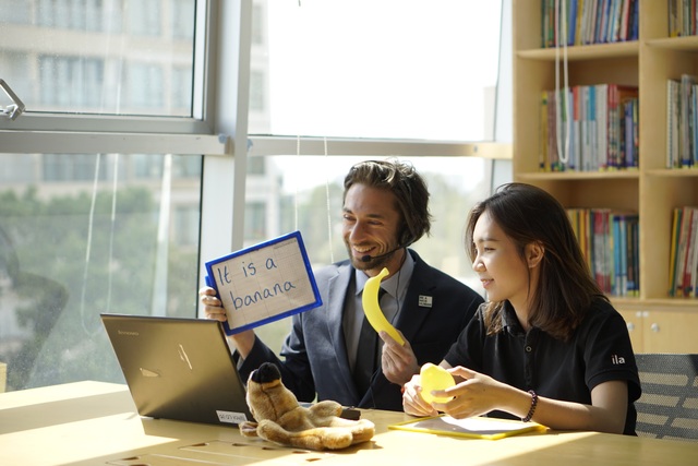 Cùng tháo gỡ bài toán “học tiếng Anh trực tuyến” mùa dịch Covid-19 - 2