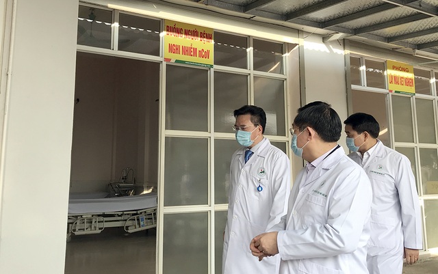 Bí thư Vương Đình Huệ kiểm tra công tác phòng, chống Covid-19 tại bệnh viện - 2 Bí thư Vương Đình Huệ kiểm tra công tác phòng, chống Covid-19 tại bệnh viện - 2