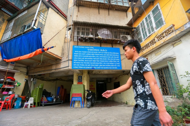 Cuộc sống chật chội trong khu tập thể  “không biết sập lúc nào” ở Hà Nội - 1