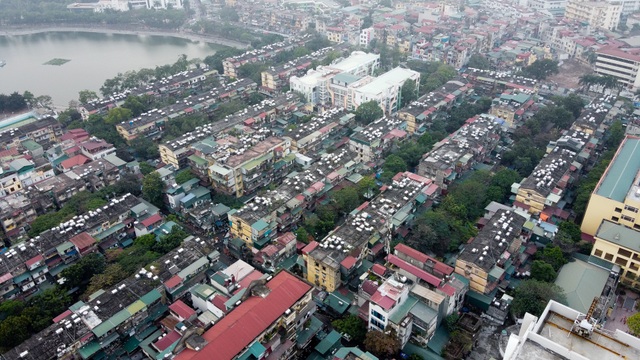 Cuộc sống chật chội trong khu tập thể  “không biết sập lúc nào” ở Hà Nội - 14