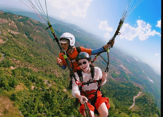 Thử nghiệm bay dù lượn ngắm cảnh trên đèo Con Ó - 2 Thử nghiệm bay dù lượn ngắm cảnh trên đèo Con Ó - 2
