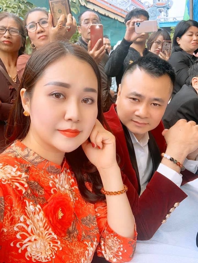 Điều ít biết về người vợ giáo viên đảm đang của NSND Tự Long - 4