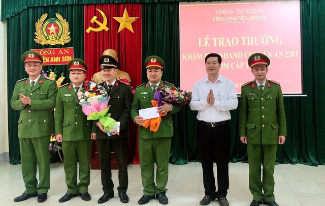 Người phụ nữ 51 tuổi đột nhập nhà hàng xóm cuỗm hơn 37 triệu đồng - 2