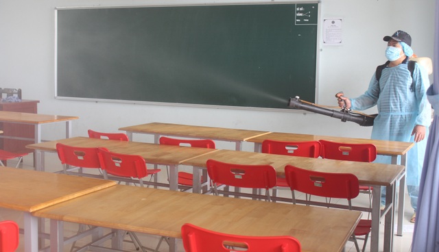 Phú Yên: Các trường THPT vệ sinh, sát khuẩn… đón học sinh trở lại ngày 2/3 - 4