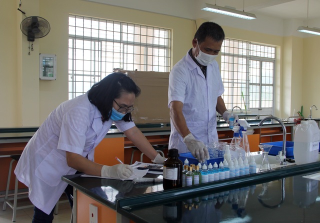 Phú Yên: Các trường THPT vệ sinh, sát khuẩn… đón học sinh trở lại ngày 2/3 - 6