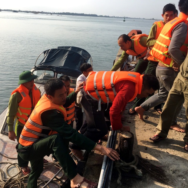 Chìm tàu trên biển, 11 thuyền viên được cứu sống - 1 Chìm tàu trên biển, 11 thuyền viên được cứu sống - 1