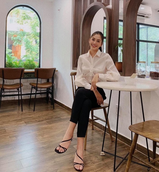 Hà Hồ khoe nhan sắc đầy cuốn hút ở tuổi 36 - 11