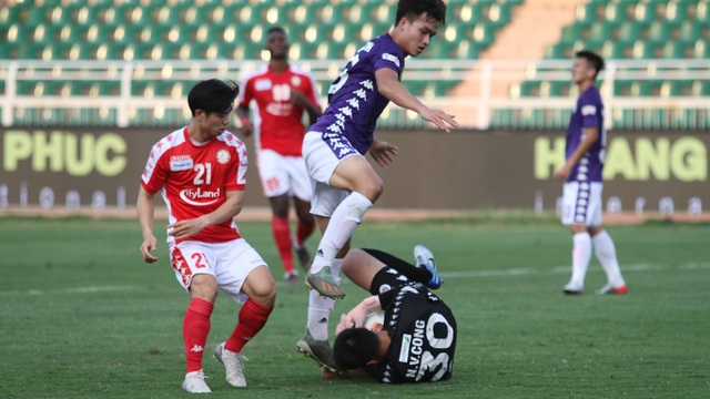 V-League ảnh hưởng ra sao khi không có khán giả? - 1 V-League ảnh hưởng ra sao khi không có khán giả? - 1