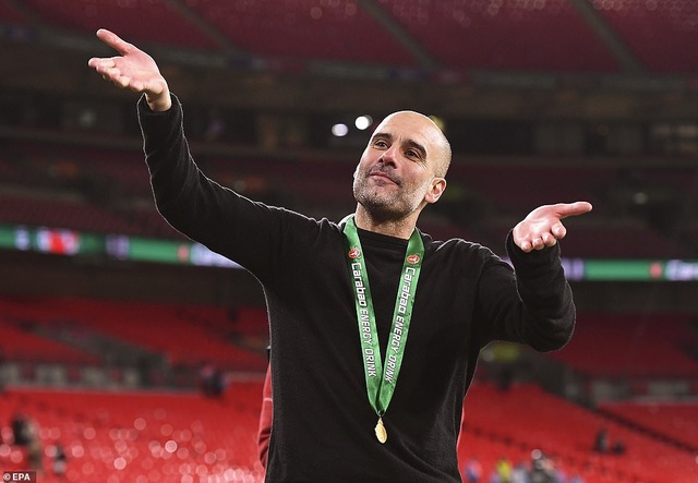 Những khoảnh khắc Man City rạng rỡ hạnh phúc, Aston Villa buồn rơi lệ - 8 Những khoảnh khắc Man City rạng rỡ hạnh phúc, Aston Villa buồn rơi lệ - 8