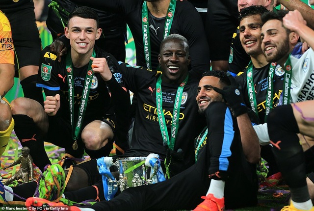 Những khoảnh khắc Man City rạng rỡ hạnh phúc, Aston Villa buồn rơi lệ - 7 Những khoảnh khắc Man City rạng rỡ hạnh phúc, Aston Villa buồn rơi lệ - 7