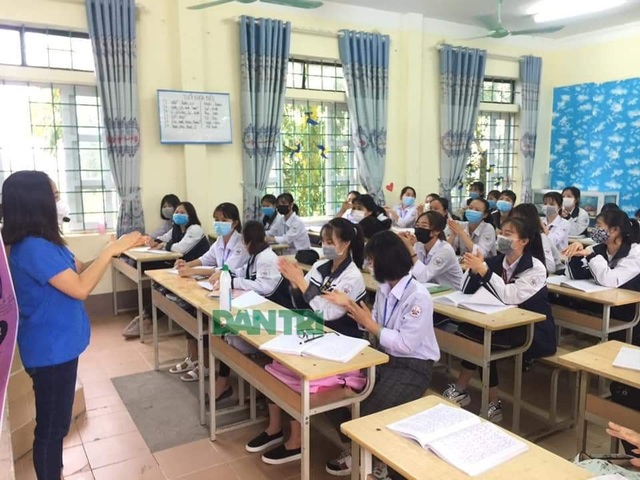 35.000 học sinh “tâm dịch” Vĩnh Phúc ngày đầu tiên trở lại trường học - 8