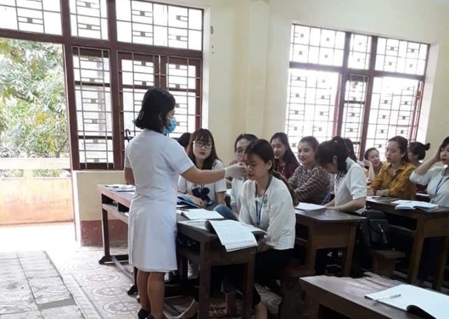 Trường học Thanh Hóa: 943 máy đo thân nhiệt, 24.566 vòi nước rửa tay - 7 Trường học Thanh Hóa: 943 máy đo thân nhiệt, 24.566 vòi nước rửa tay - 7