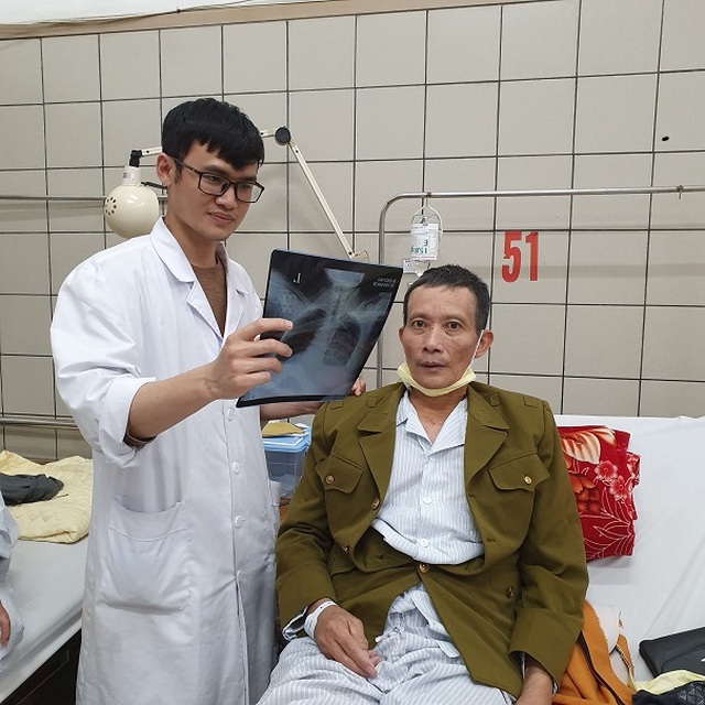 Người đàn ông ung thư thực quản vì hút thuốc, uống rượu trên 30 năm - 2