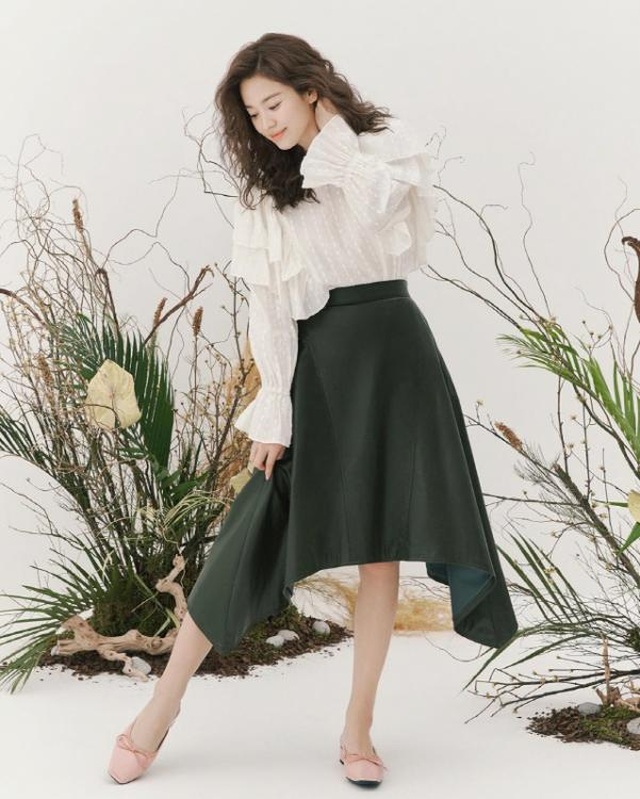 Song Hye Kyo mạnh mẽ đối mặt với áp lực dư luận tại Hàn Quốc - 10 Song Hye Kyo mạnh mẽ đối mặt với áp lực dư luận tại Hàn Quốc - 10