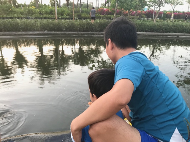 Những chiêu trò khó tin chống ngán cho con mùa dịch - 4 Những chiêu trò khó tin chống ngán cho con mùa dịch - 4