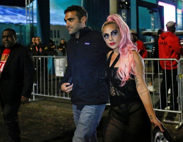 Tâm sự của nữ nhà báo: “Khi bạn gái mới của bạn trai cũ là... Lady Gaga”