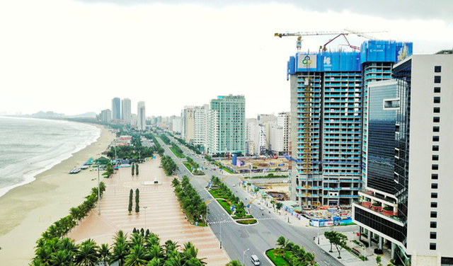 Ngụp lặn trong “khủng hoảng”, thị trường BĐS Đà Nẵng vắng bóng nhà đầu tư - 1