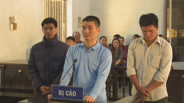 Nguyên cán bộ Bộ chỉ huy quân sự làm giả con dấu lừa đảo hơn 2,8 tỷ đồng - 1