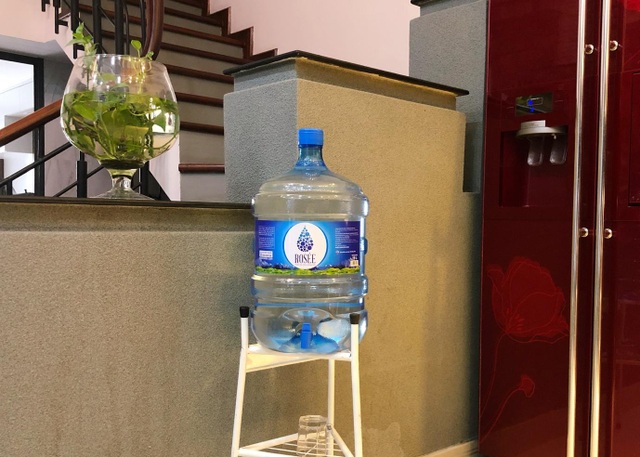 Nước tinh khiết Rosée Water - thương hiệu mới của Nước Đá Hồng Phúc - 3 Nước tinh khiết Rosée Water - thương hiệu mới của Nước Đá Hồng Phúc - 3