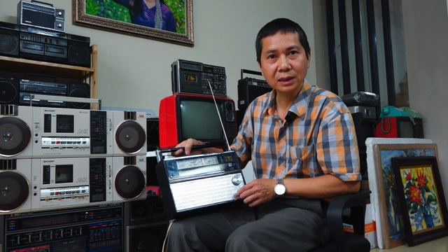 Bộ sưu tập 1000 chiếc đài radio cassette cổ gần 1 tỷ đồng tại Hà Nội - 3 Bộ sưu tập 1000 chiếc đài radio cassette cổ gần 1 tỷ đồng tại Hà Nội - 3