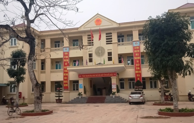 Lập khống hồ sơ 10 ngôi mộ để trục lợi - 1 Lập khống hồ sơ 10 ngôi mộ để trục lợi - 1