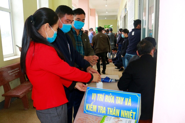 Hà Tĩnh: 100% học viên đo thân nhiệt phòng Covid-19 trước khi học lái xe - 3 Hà Tĩnh: 100% học viên đo thân nhiệt phòng Covid-19 trước khi học lái xe - 3