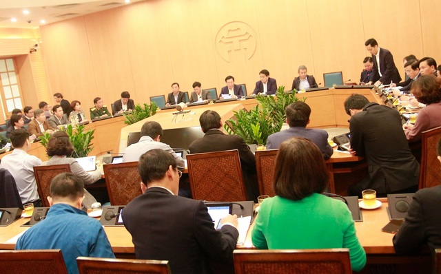 Bí thư Hà Nội hỏi Bí thư Vĩnh Phúc kinh nghiệm khoanh vùng dịch - 3 Bí thư Hà Nội hỏi Bí thư Vĩnh Phúc kinh nghiệm khoanh vùng dịch - 3