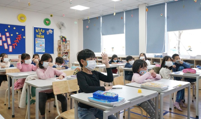 Hà Nội: Toàn bộ HS, SV nghỉ học đến 15/3 sau ca nhiễm Covid-19 đầu tiên - 2 Hà Nội: Toàn bộ HS, SV nghỉ học đến 15/3 sau ca nhiễm Covid-19 đầu tiên - 2