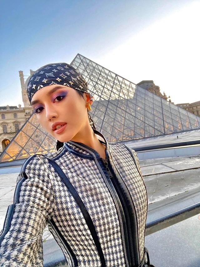 Người mẫu Khánh Linh tự cách ly, huỷ nhiều show khi từ Pháp về Việt Nam - 1