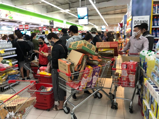 Bí thư Vương Đình Huệ: Hà Nội đủ tiềm lực đảm bảo nhu yếu phẩm cho dân - 3