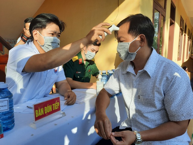 Quản lý y tế 331 trường hợp tiếp xúc gần với khách từ Châu Âu - 2