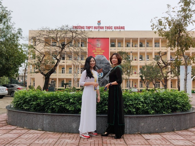 Áo dài học đường - Dấu ấn khó phai trong “Tuần lễ Áo dài” - 11 Áo dài học đường - Dấu ấn khó phai trong “Tuần lễ Áo dài” - 11