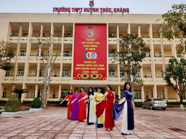Áo dài học đường - Dấu ấn khó phai trong “Tuần lễ Áo dài” - 12 Áo dài học đường - Dấu ấn khó phai trong “Tuần lễ Áo dài” - 12