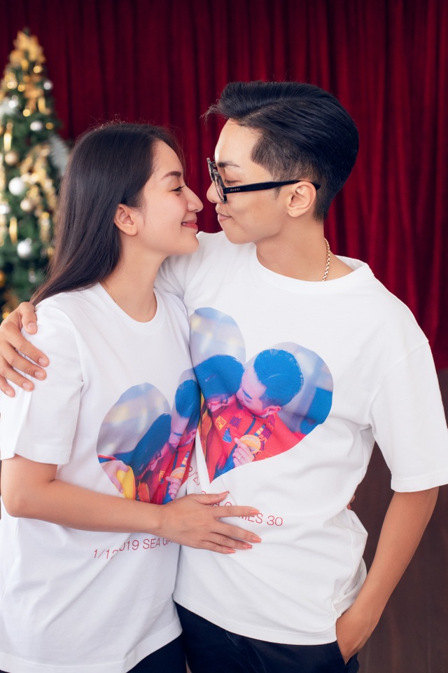 Khoảnh khắc ấm lòng của gia đình Khánh Thi giữa dịch Covid-19 - 12 Khoảnh khắc ấm lòng của gia đình Khánh Thi giữa dịch Covid-19 - 12