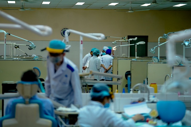 Đón 14.000 SV học trở lại, Trường ĐH Y dược TPHCM chuẩn bị gì? - 12 Đón 14.000 SV học trở lại, Trường ĐH Y dược TPHCM chuẩn bị gì? - 12