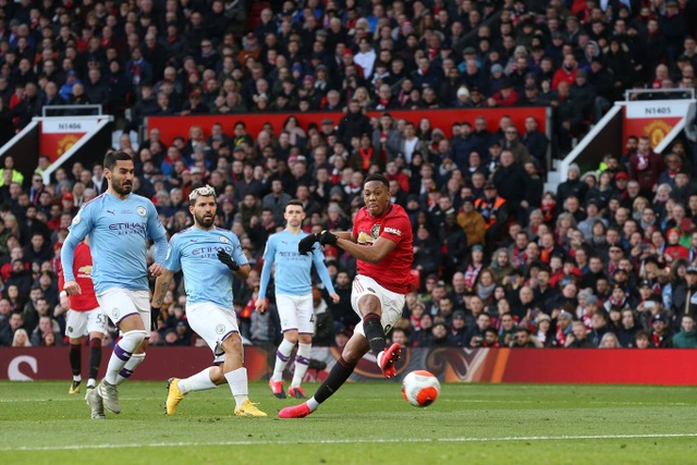 Những khoảnh khắc Man Utd hạ gục Man City tại Old Trafford - 9