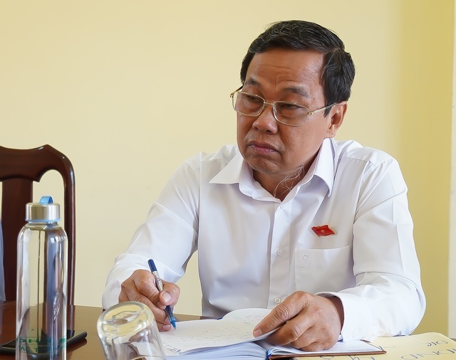 Kiểm điểm Chủ tịch huyện vụ giả mạo hồ sơ nhận trợ cấp chất độc hóa học - 1 Kiểm điểm Chủ tịch huyện vụ giả mạo hồ sơ nhận trợ cấp chất độc hóa học - 1