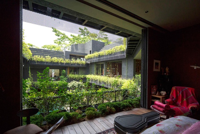 Sửng sốt với “khu vườn nhiệt đới” ngay trên nóc nhà biệt thự ở Singapore - 7 Sửng sốt với “khu vườn nhiệt đới” ngay trên nóc nhà biệt thự ở Singapore - 7
